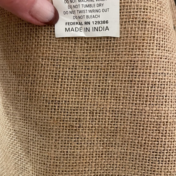 Table Runner - Picture 2 of 3